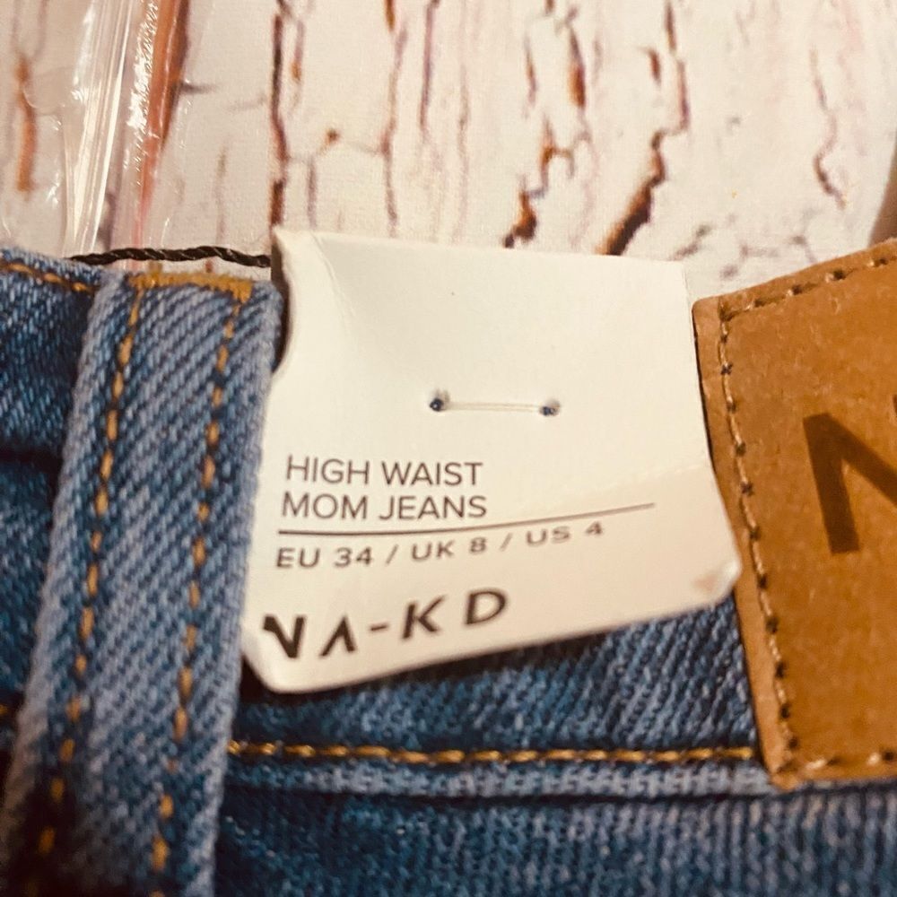 NA-KD Organic Cotton High Waist Straight Leg Five Pocket Mom Jeans size 4 - Picture 3 of 10